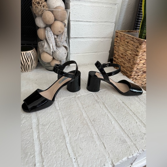 PRADA Round Heel Ankle Strap Slingback Sandal Shoe 36 - 5.5 Black Patent - Picture 9 of 14